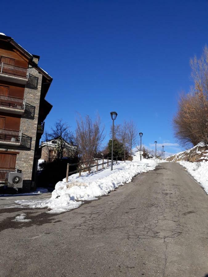 Apartament De La Lali Roní Dış mekan fotoğraf