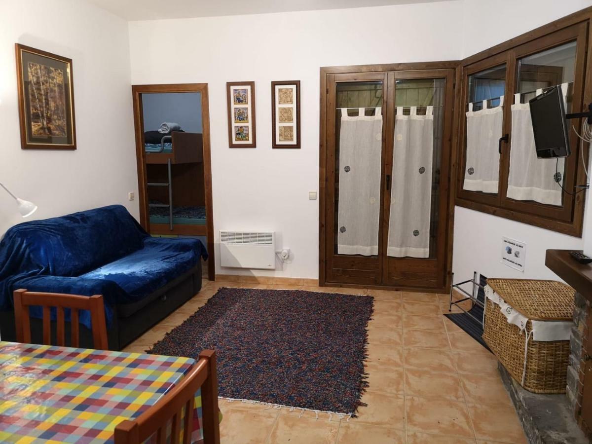 Apartament De La Lali Roní Dış mekan fotoğraf